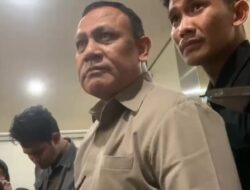 Diperiksa Soal Aset Tak Terdaftar di LHKPN, Firli Bahuri Tiba di Bareskrim