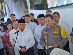 Tinjau Gereja Katedral, Menko PMK-Kapolri Cek Pengamanan Misa Natal