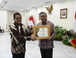 DPR Raih Penghargaan Tiga Kali Berturut-turut dari KIP, Sebagai Badan Publik Kategori Informatif