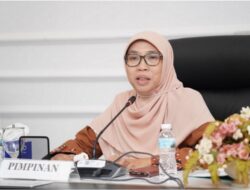 Netty Aher Minta Komitmen Pemerintah Antisipasi KPPS yang Kelelahan di Pemilu 2024Netty Aher Minta Komitmen Pemerintah Antisipasi KPPS yang Kelelahan di Pemilu 2024