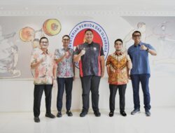 Menpora Dito Dukung Pembalap Glenn Nirwan Ikuti Supercheap Auto TCR Australia Series 2024