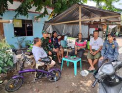 Ciptakan Kedekatan dengan Warga, Babinsa Tipes Rutin Komsos