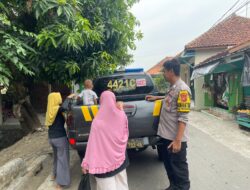 Patroli Dialogis Ciptakan Kamtibmas Kondusif, Bhabinkamtibmas Panyingkiran Jalin Komunikasi dengan Warga