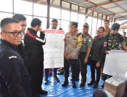 Kapolres Bireuen bersama Unsur Forkopimda Cek Gudang Ligistik Pemilu 2024