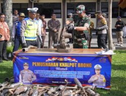 Dandim Boyolali Turut Musnahkan Knalpot Brong
