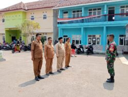 Tanamkan Disiplin dan Kekompakan, Babinsa Latih PBB Aparat Desa