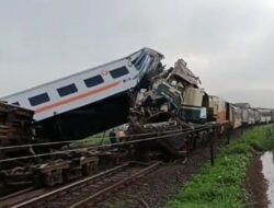 Pasca Tabrakan Kereta, KAI Pastikan Rel Cilacengka Hari Ini Bisa Dilintasi