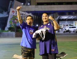 Pebasket Sombong Denny Sumargo Bangga Bisa Main Basket dengan Menpora Dito
