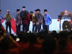 Menpora Dito Dampingi Presiden Buka Muktamar XX Ikatan Mahasiswa Muhammadiyah di Palembang