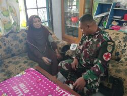 Timkes Satgas TMMD Ke-119 Kodim 0617/Majalengka Lakukan Pengecekan Kesehatan Warga