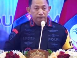 Viral!!! Sikap Terpuji dan Toleransi Kapolri Hentikan Arahan Saat Terdengar Adzan