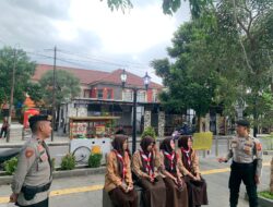 Kanit Turjawali Sat Samapta Polres Majalengka Sambangi Anak-Anak Pramuka di Taman Raharja