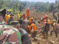 Tim SAR Gabungan Lanjutkan pencarian Korban Longsor di Kab Bandung Barat