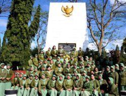 HUT Persit ,Ketua Persit Boyolali Pimpin Ziarah Rombongan Ke TMP Ratna Negara