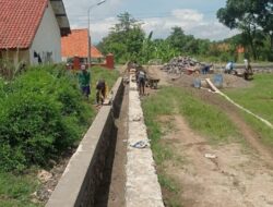 Pemdes Gunungsari, Bangun Sarana Olahraga Melalui Anggaran Dana Desa Tahap 1 Tahun 2024