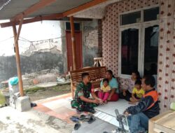 Kunjungi Rumah Warga, Babinsa Lakukan Komsos Dengan Masyarakat