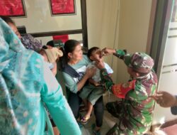 Cegah Stunting, Babinsa Koramil 1703/Argapura Dampingi Giat Posyandu