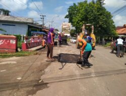 Pemeliharaan jalan Tugu – Larangan dan Tugu – Terisi Lelea Diapresiasi Warga