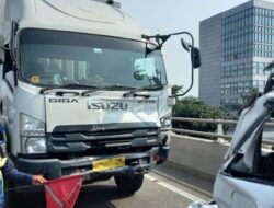 Empat Kendaraan Terlibat Kecelakaan di Tol Pulomas Arah Tanjung Priok