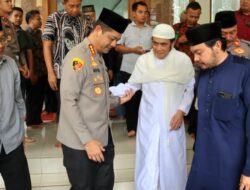Musisi Legendaris Rhoma Irama Hadiri Jumat Curhat Polrestro Depok