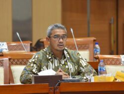 Farhan Jelaskan Duduk Perkara Revisi UU Penyiaran: Konflik Antara Platform Terestrial dan Digital