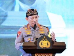 Kapolri Beri Penghargaan Casis Bintara Jari Putus Dibegal Masuk Bintara Polri
