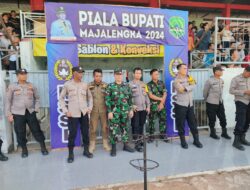 Anggota Koramil Berikan Pengamanan Turnamen Sepak Bola Buruh Industri Piala Bupati Majalengka