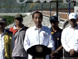 Resmikan Bendungan Tiu Suntuk, Jokowi: Untuk Irigasi-Reduksi Banjir