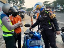 Imbau Pemotor Tak Lewati Trotoar, Polrestro Depok: Bahayakan Pejalan Kaki