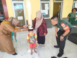 Wujudkan Balita Sehat, Babinsa Dampingi Pelaksanaan Posyandu