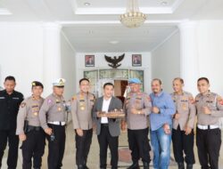 Kapolres Majalengka Berikan Surprise di Hari Ulang Tahun Pj Bupati Majalengka