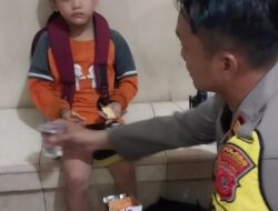 Anak Terlantar Ditemukan di Jalan, Polisi Berhasil Temukan Orang Tuanya