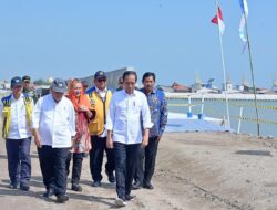 Presiden Joko Widodo, meninjau Proyek Pengendalian Banjir Rob di Tambak Lorok Semarang.