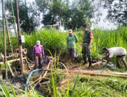 Babinsa Sambi Pantau Pembuatan Sumur