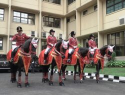 Kapolri Tegaskan Pentingnya Peran Pasukan Turangga Dihadapan Menhan Prabowo