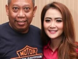 Vega Darwanti Bahagia dan Terharu Bertemu Kembali dengan Tukul Arwana