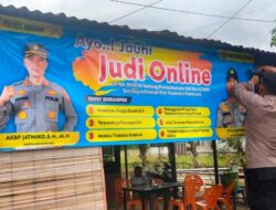 Cegah Praktik Judi Online, Polres Bireuen Edukasi Masyarakat Secara Lansung Hingga Pasang Spanduk Imbauan.
