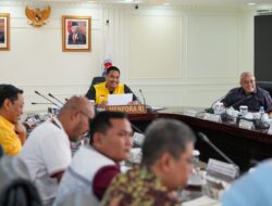 Menpora Dito Pimpin Rapat Bahas Kenaikan Tunjangan Kinerja Pegawai Kemenpora