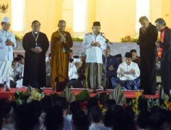 Berbagai Tokoh Lintas Agama serta Masyarakat, Gelar Acara zikir dan doa kebangsaan di Istana Meredeka Jakarta.