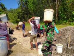 Babinsa Kerja Bakti Pembangunan Infrastruktur Jalan yang Mendukung Kesejahteraan Masyarakat