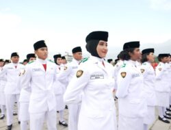 Tim “Nusantara Baru”, Didaulat Bertugas untuk Mengibarkan Bendera Merah Putih pada Upacara Peringatan Detik-Detik Proklamasi Kemerdekaan Republik Indonesia.