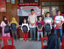Berbagi Keberkahan, Pemdes Gunungsari, Beri Santunan Anak Yatim.