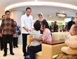 Presiden Joko Widodo, Resmikan Gedung Kesehatan Pelayanan Ibu dan Anak Rumah Sakit Sardjito Yogyakarta.
