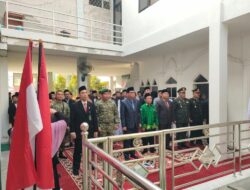 Mengenang Jasa dan Semangat Juang, Kapolsek Leuwimunding Bersama Forkopimda Ziarah ke Makam Pahlawan KH. Abdul Chalim