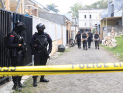 Polri Tangkap ‘Calon Pengantin’ Bom Bunuh Diri di Batu Malang