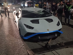 Mobil Lamborghini Diduga Tabrak Pemulung Hingga Tewas di Jakut