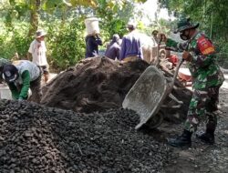 Pengecoran Jalan Wujud Nyata Sinergi TNI-Rakyat