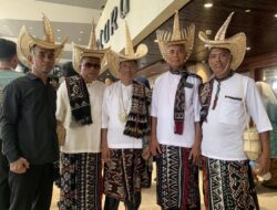 Antarkan Usman Husin ke Senayan, Relawan Kenakan Topi Ti’i Langga Khas Pulau Rote NTT