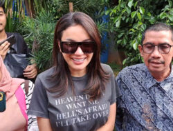 Nikita Mirzani Laporkan Pengacara Razman dan Vadel Badjideh ke Polda Metro