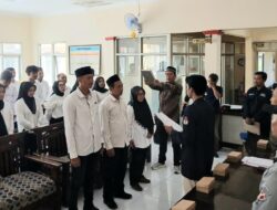 KPU Majalengka Lantik Ribuan Anggota KPPS untuk Sukseskan Pilkada Serentak tahun 2024.